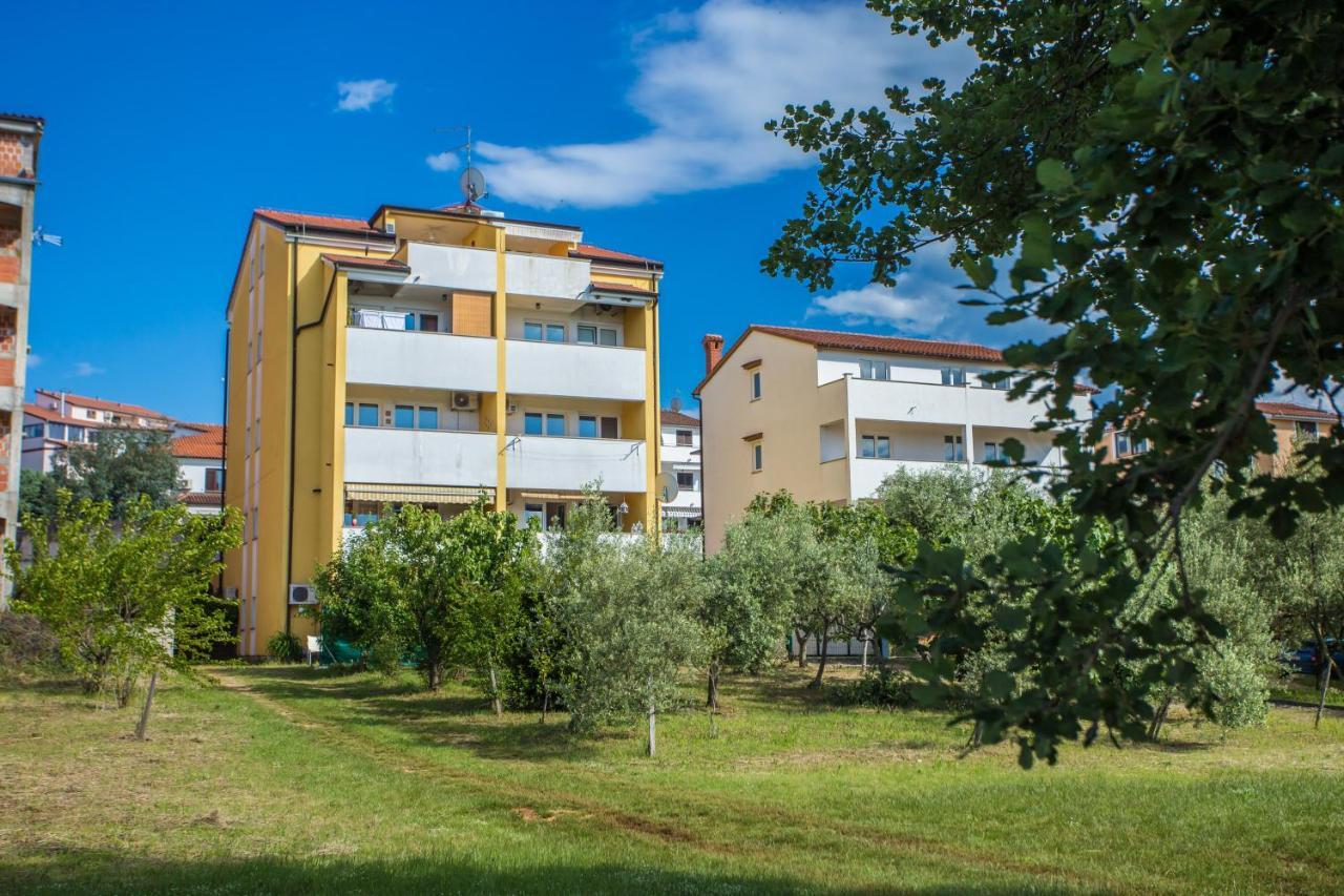 Apartman Vlado Apartment Vrsar Exterior photo