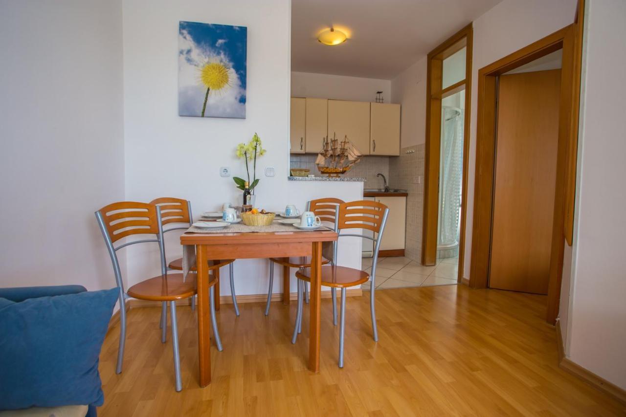 Apartman Vlado Apartment Vrsar Exterior photo