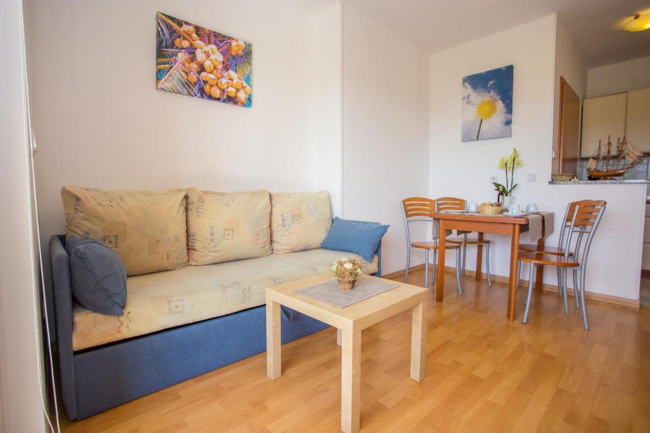 Apartman Vlado Apartment Vrsar Exterior photo