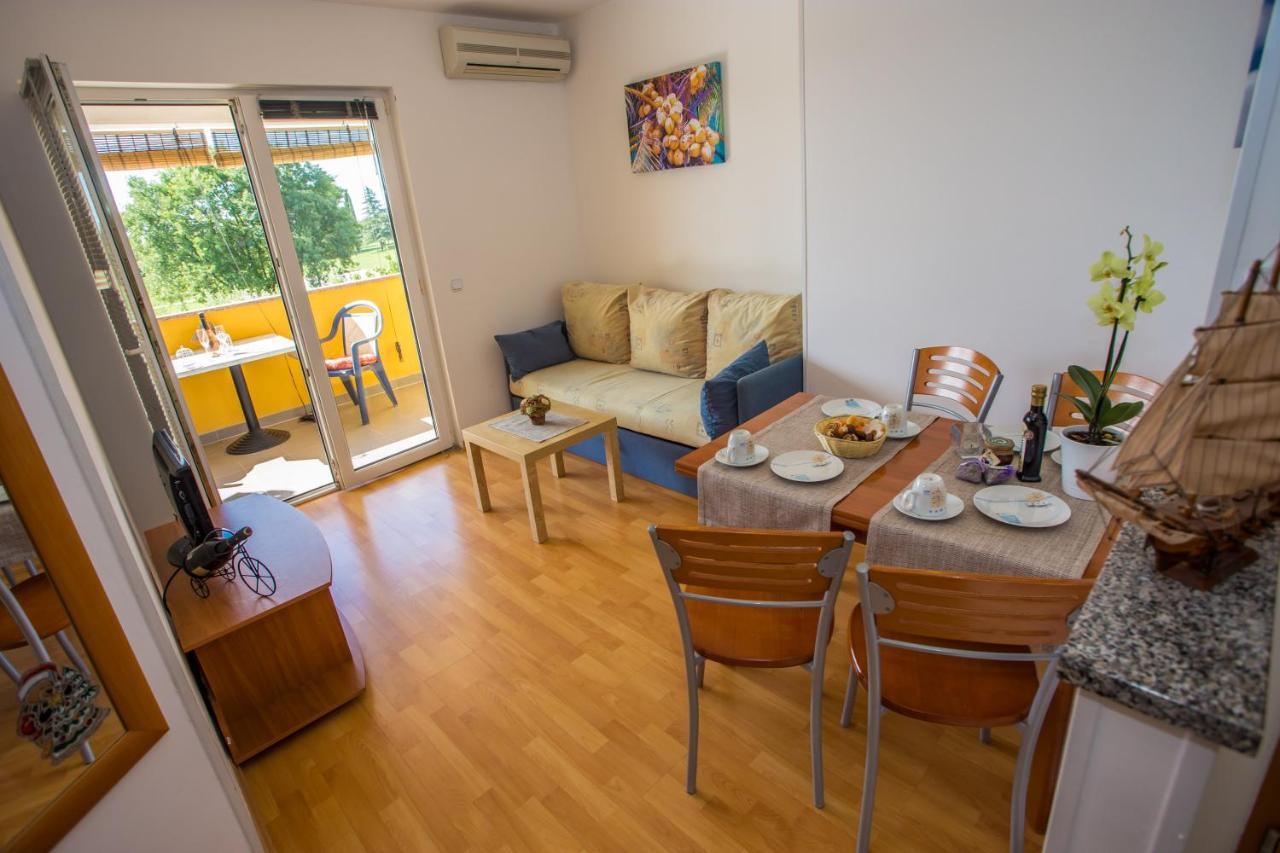 Apartman Vlado Apartment Vrsar Exterior photo